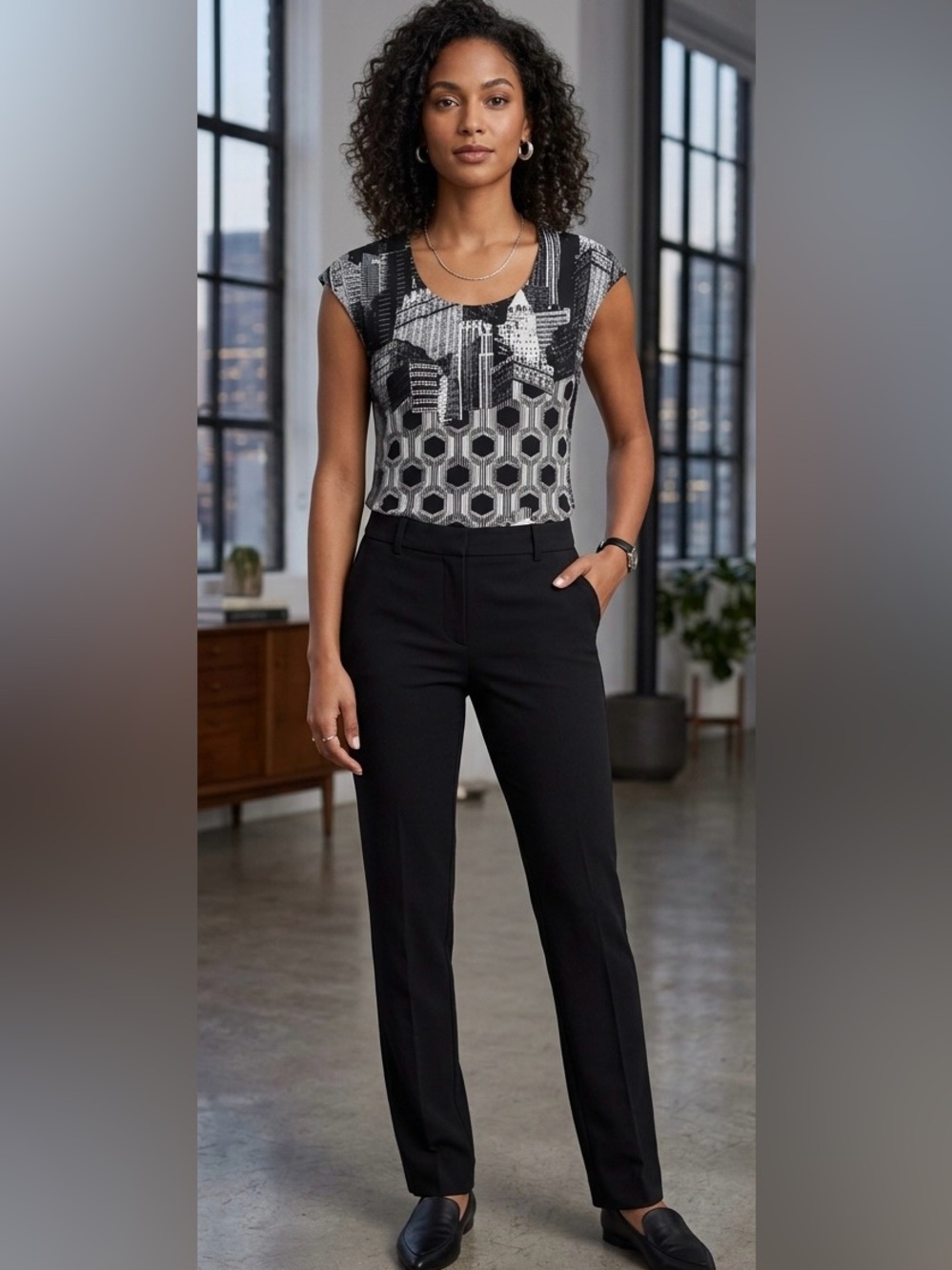 Versailles Collection Cityscape Geometric Graphic Top Blouse Size M